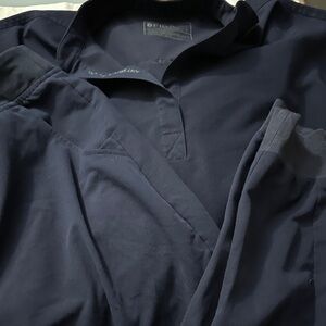 FIGS set in Navy Blue. Rafaela top (S) and Jogger paint (MP)